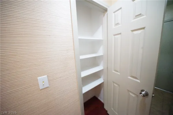 $2,295 | 8036 Sierra Largo Drive, Las Vegas, NV 89128