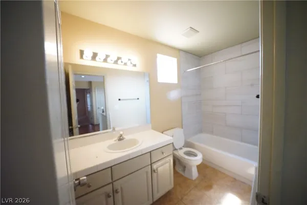 $2,295 | 8036 Sierra Largo Drive, Las Vegas, NV 89128