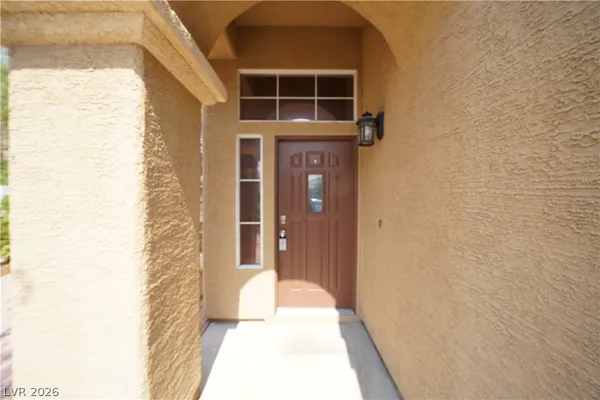 $2,295 | 8036 Sierra Largo Drive, Las Vegas, NV 89128
