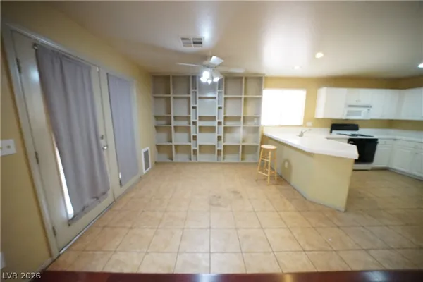 $2,295 | 8036 Sierra Largo Drive, Las Vegas, NV 89128