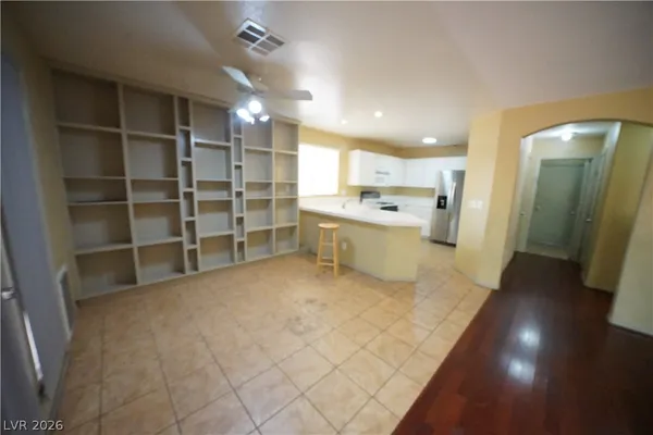 $2,295 | 8036 Sierra Largo Drive, Las Vegas, NV 89128