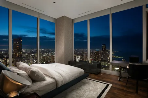 $11,500,000 | 363 East Wacker Drive, Unit 7601, Chicago, IL 60601