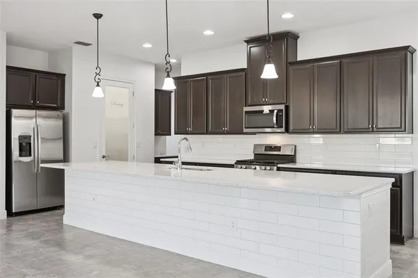 $3,000 | 5013 East Fountainwood Drive, St. Cloud, FL 34772