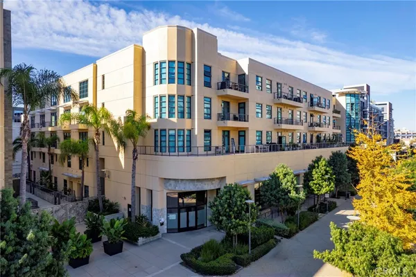 $3,600 | 133 The Promenade North, Unit 103, Long Beach, CA 90802