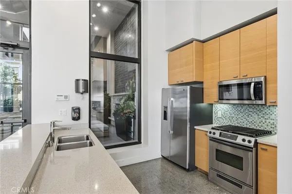 $3,600 | 133 The Promenade North, Unit 103, Long Beach, CA 90802