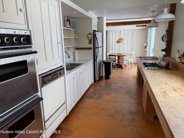 $1,395,000 | 83 Silvernail Road, Chatham, NY 12184