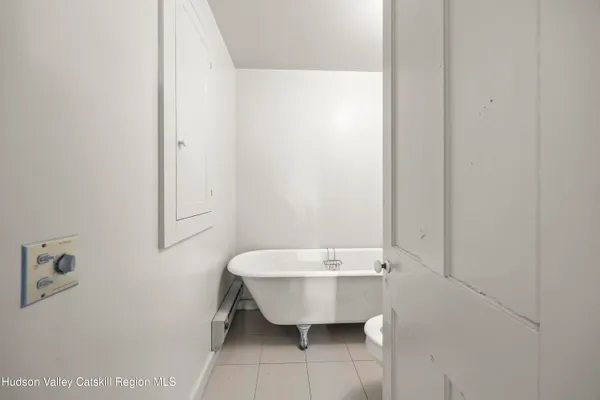 $1,395,000 | 83 Silvernail Road, Chatham, NY 12184