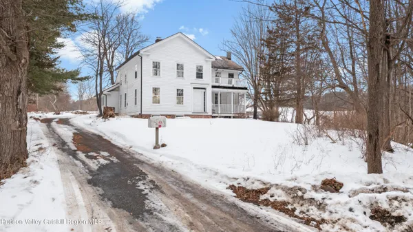 $1,395,000 | 83 Silvernail Road, Chatham, NY 12184