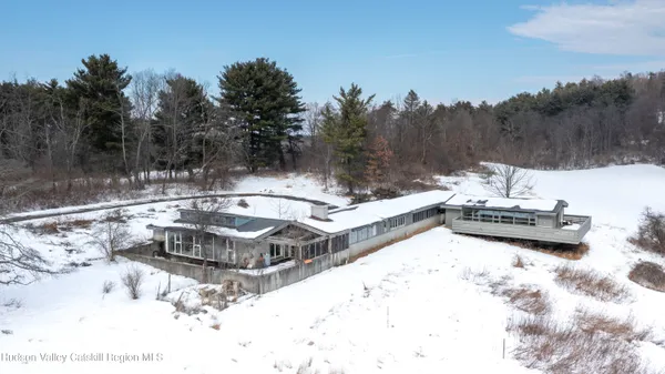 $1,395,000 | 83 Silvernail Road, Chatham, NY 12184