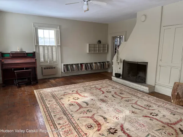 $1,395,000 | 83 Silvernail Road, Chatham, NY 12184