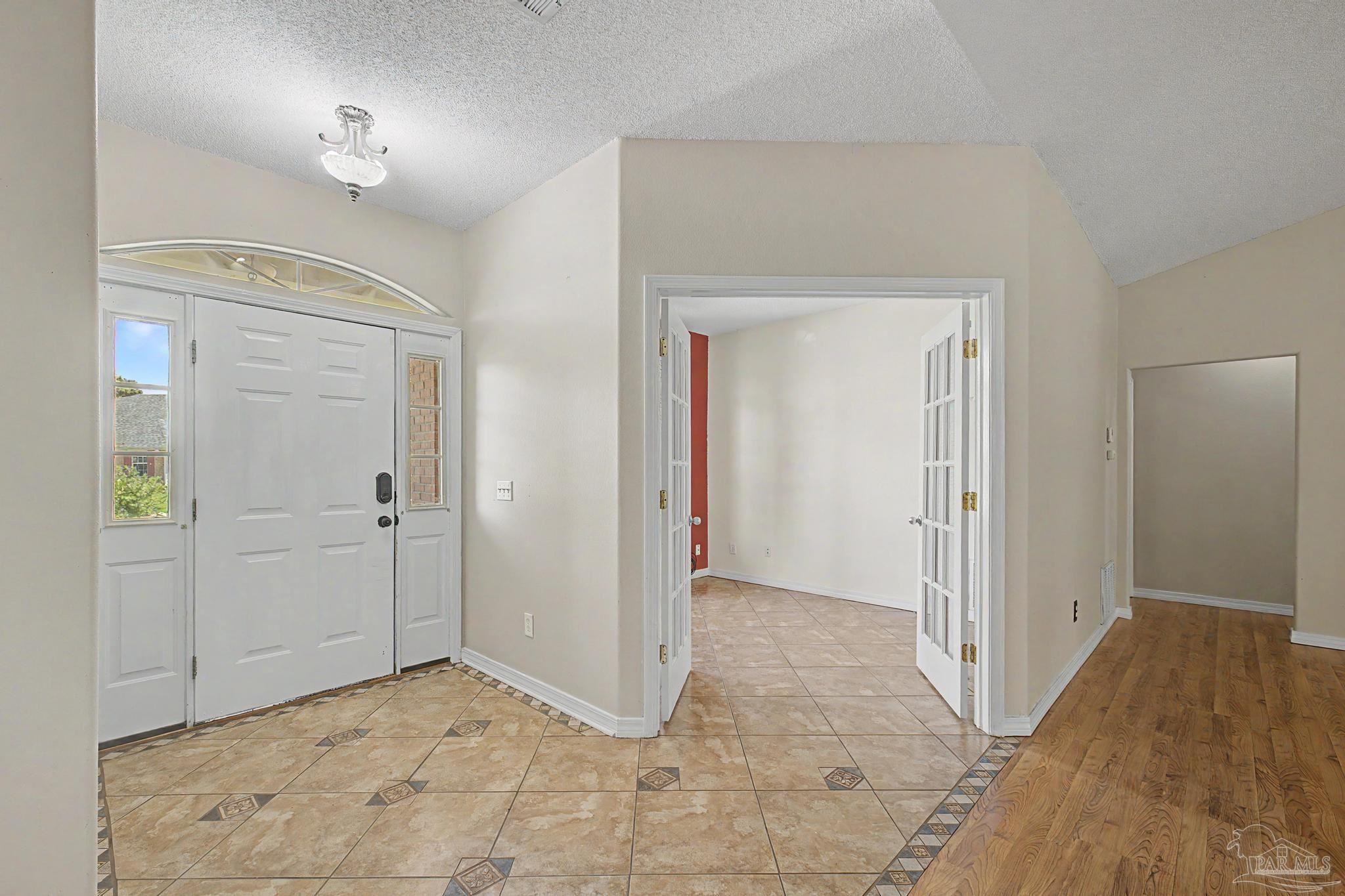 7145 Woodside Road Pensacola, FL 32526 - Photo 7 of 54