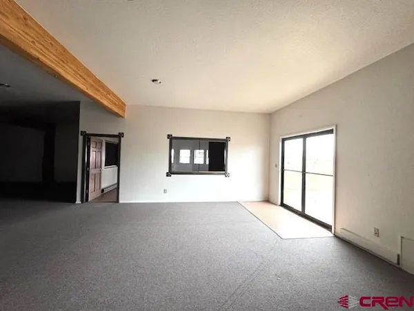 a view of empty room with window