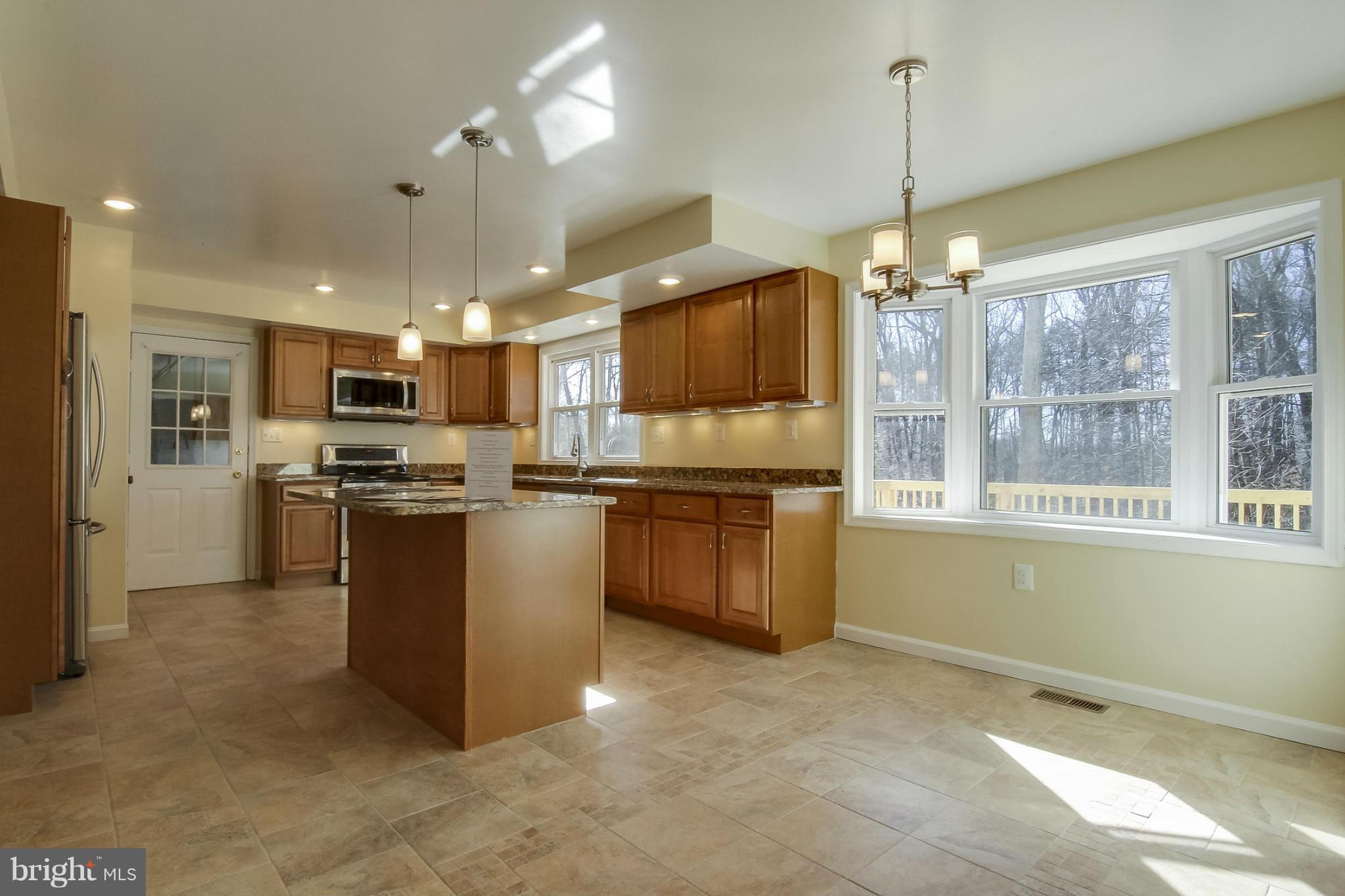 13614 Bethel Road Manassas, VA 20112 - Photo 4 of 30 Kitchen