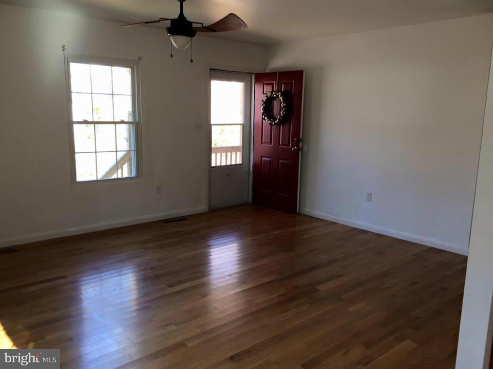 651 Flagstaff Road Lusby, MD 20657 - Photo 14 of 20 Living Room