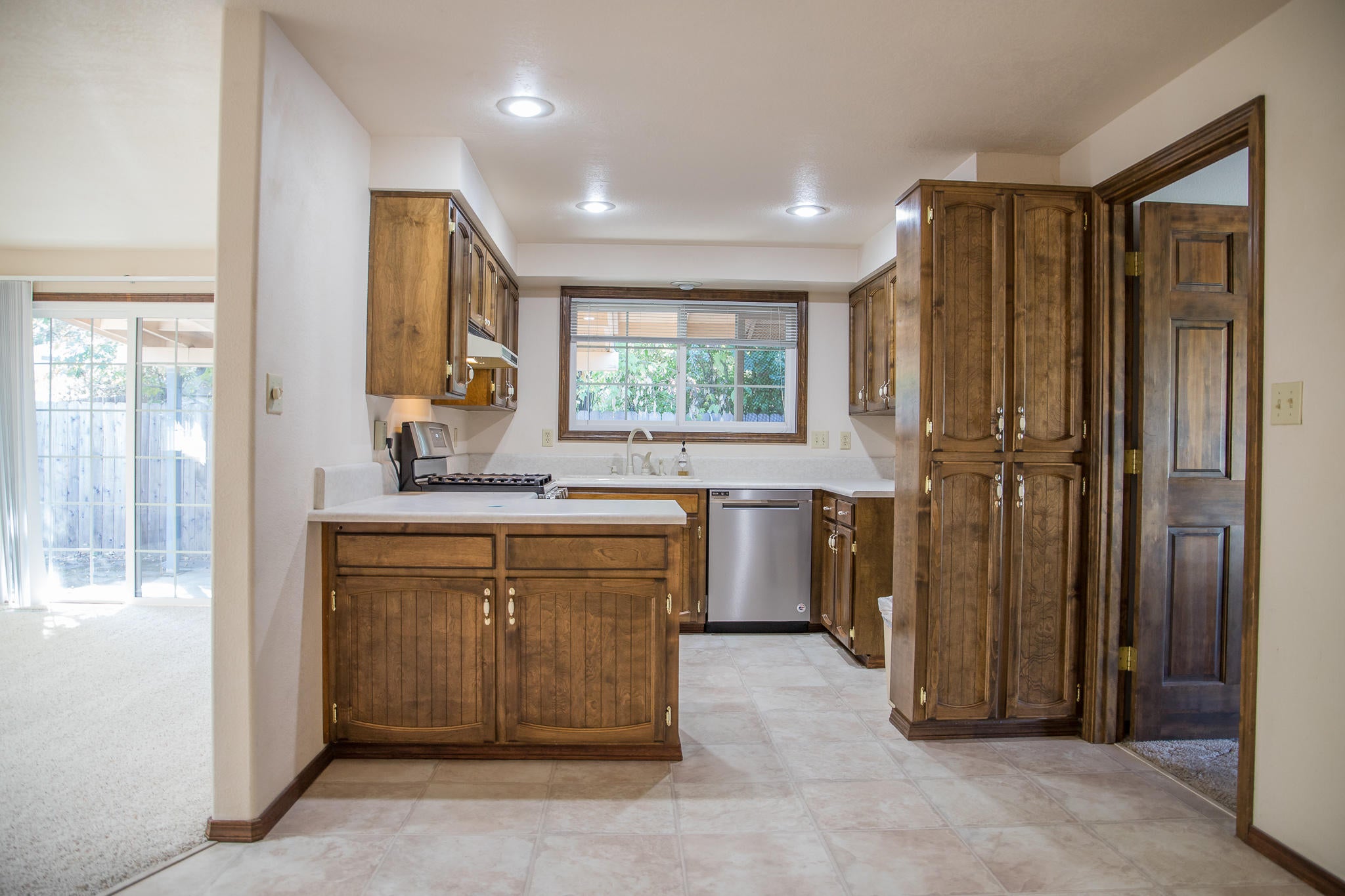 1992 Spring Street Medford, OR 97504 - Photo 8 of 37 Kitchen from Dining Rm