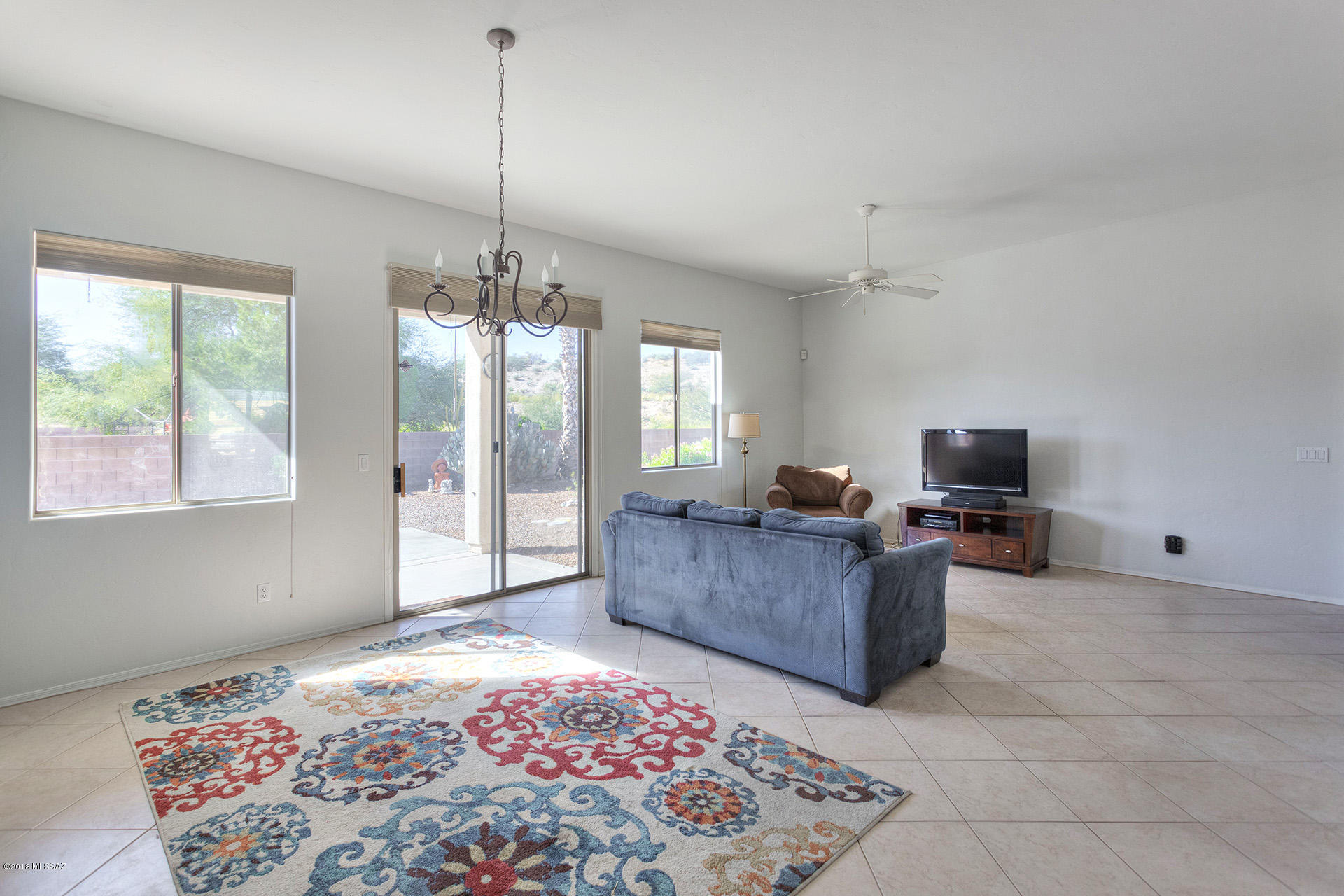 573 Pyramid Point Court Oro Valley, AZ 85737 - Photo 6 of 21