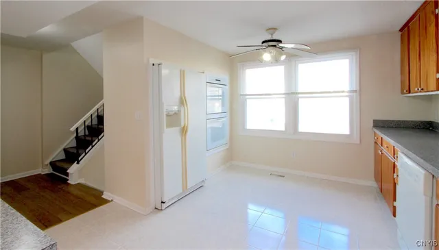 $1,750 | 8394 A Shallowcreek Road, Unit A, Liverpool, NY 13090