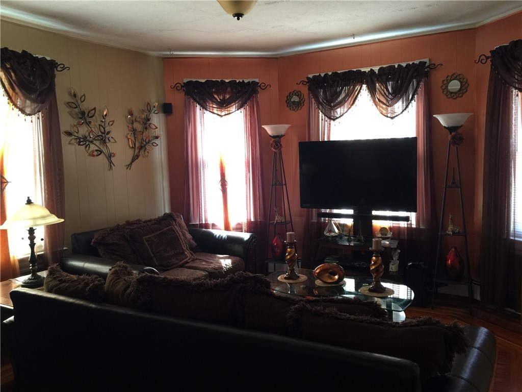 117 Burnside Avenue Woonsocket, RI 02895 - Photo 3 of 13