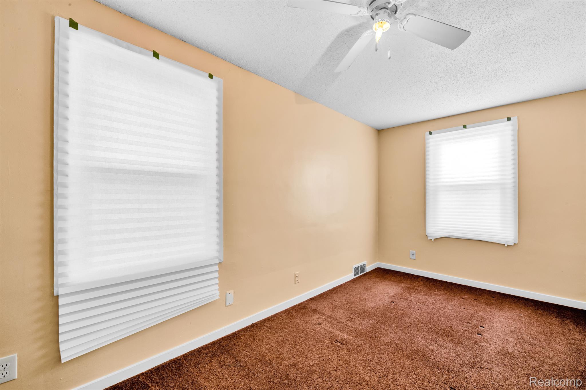 15500 Spring Garden Street Detroit, MI 48205 - Photo 10 of 20 Gallery Image 10
