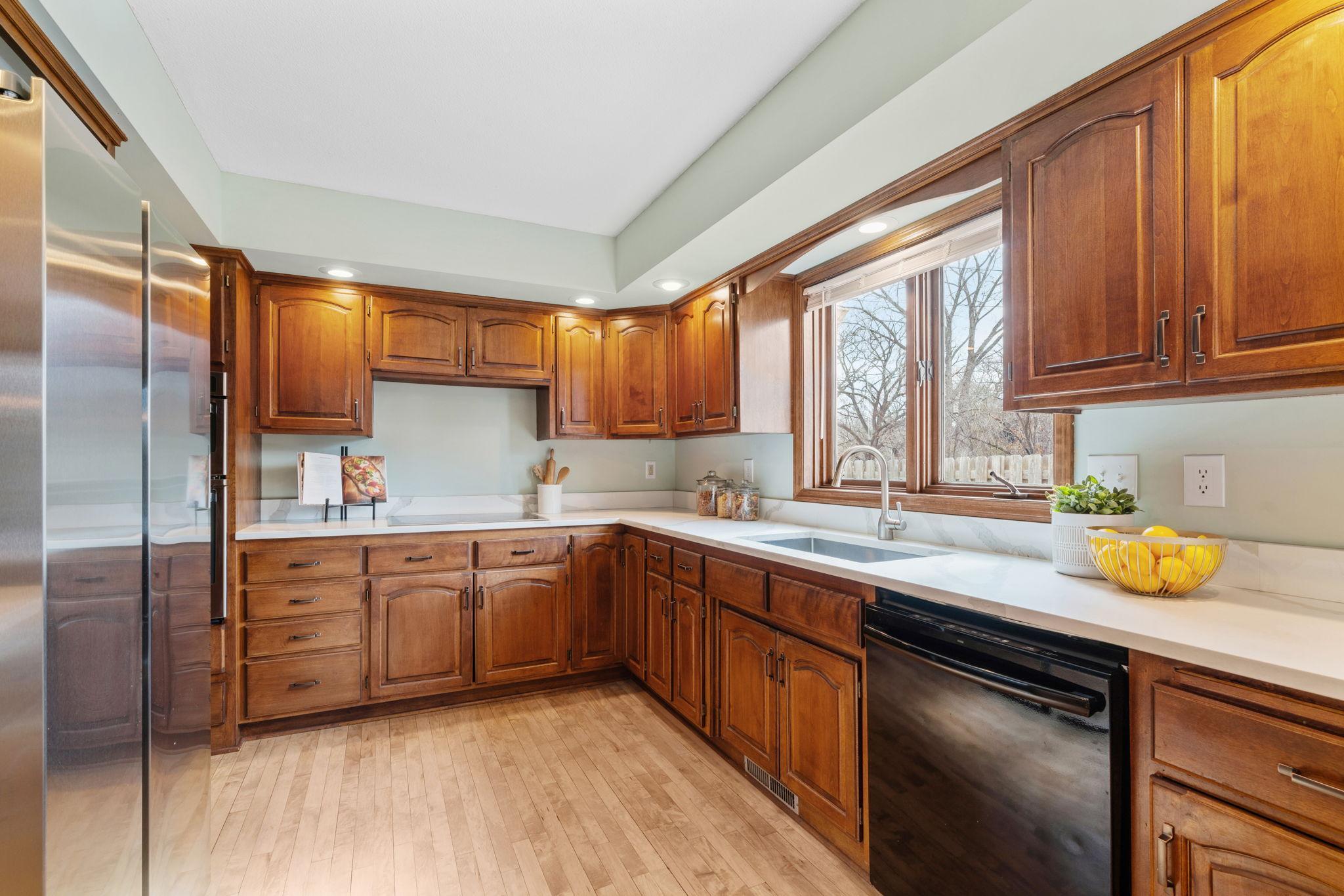 7714 Gleason Road Edina, MN 55439 - Photo 21 of 51