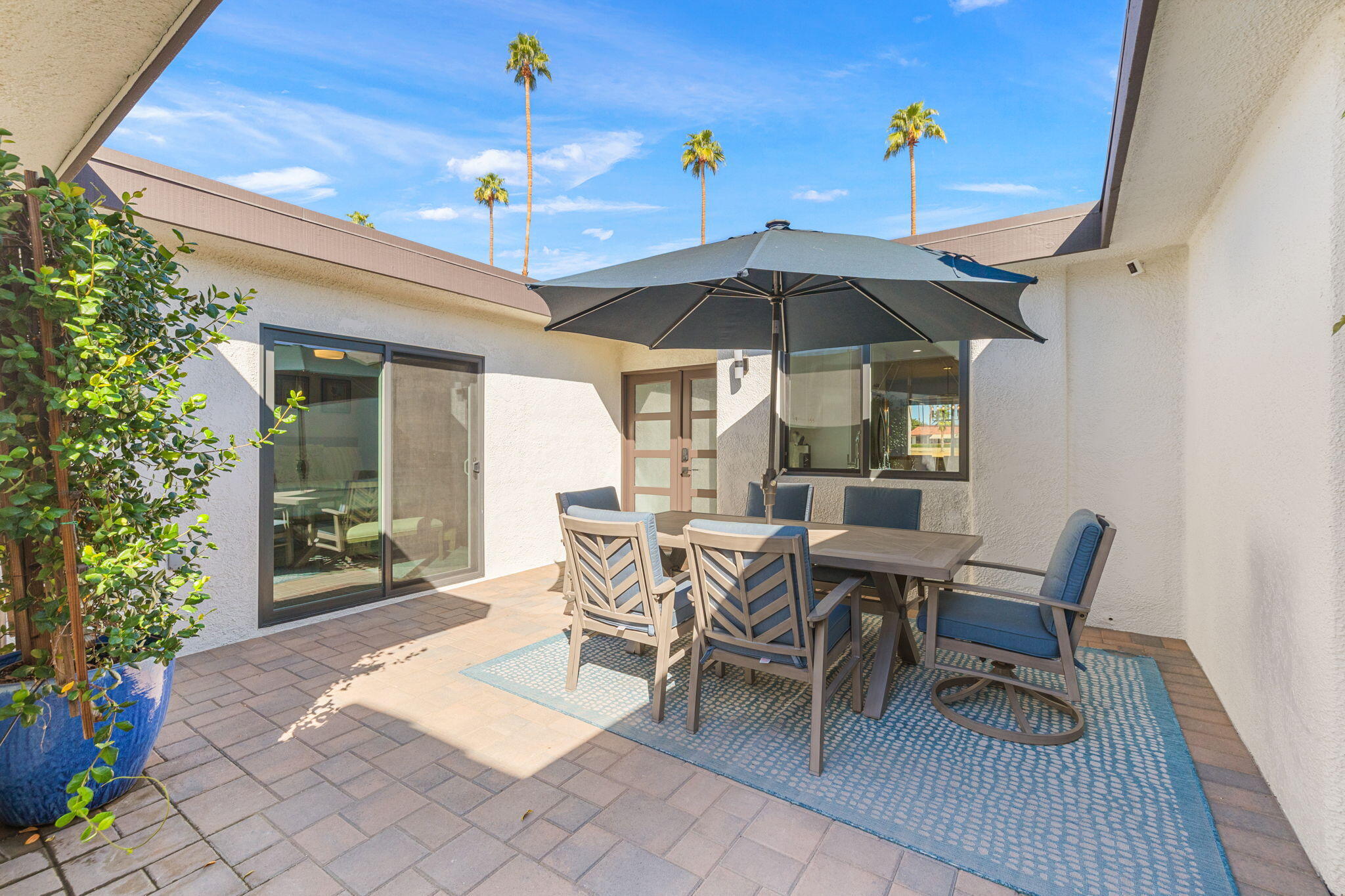 36 San Sebastian Drive Rancho Mirage, CA 92270 - Photo 2 of 32 5-web-or-mls-8M4A4401