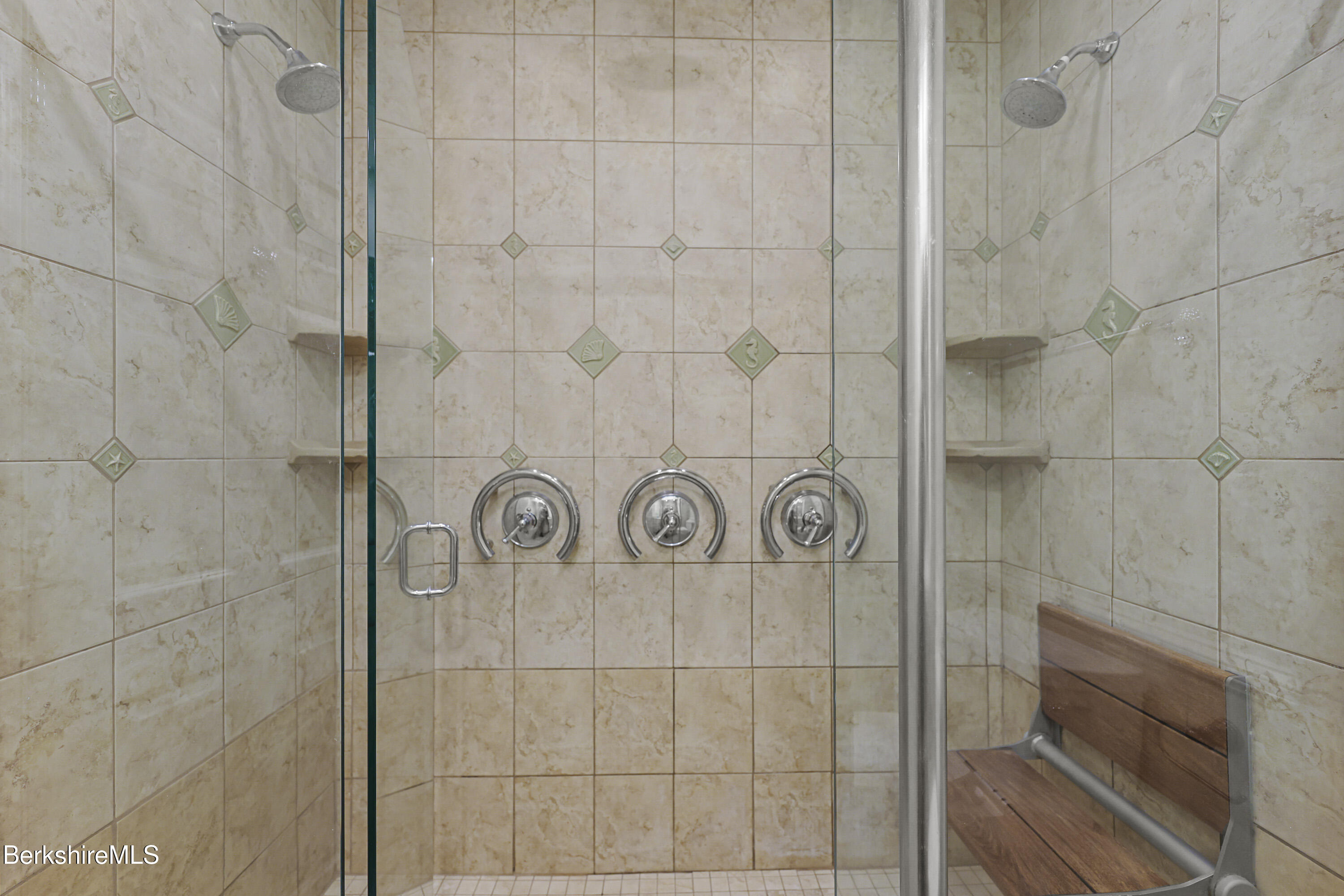 2 Amy Court, Unit 2 Pittsfield, MA 01201 - Photo 25 of 50 a bathroom with a shower