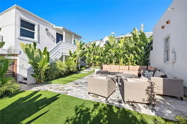 $5,000 | 226 B Chiquita Street, Unit UPPR, Laguna Beach, CA 92651
