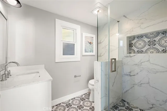 $5,000 | 226 B Chiquita Street, Unit UPPR, Laguna Beach, CA 92651