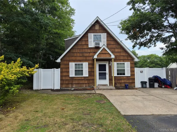$490,000 | 1128 North Ocean Avenue, Holtsville, NY 11742