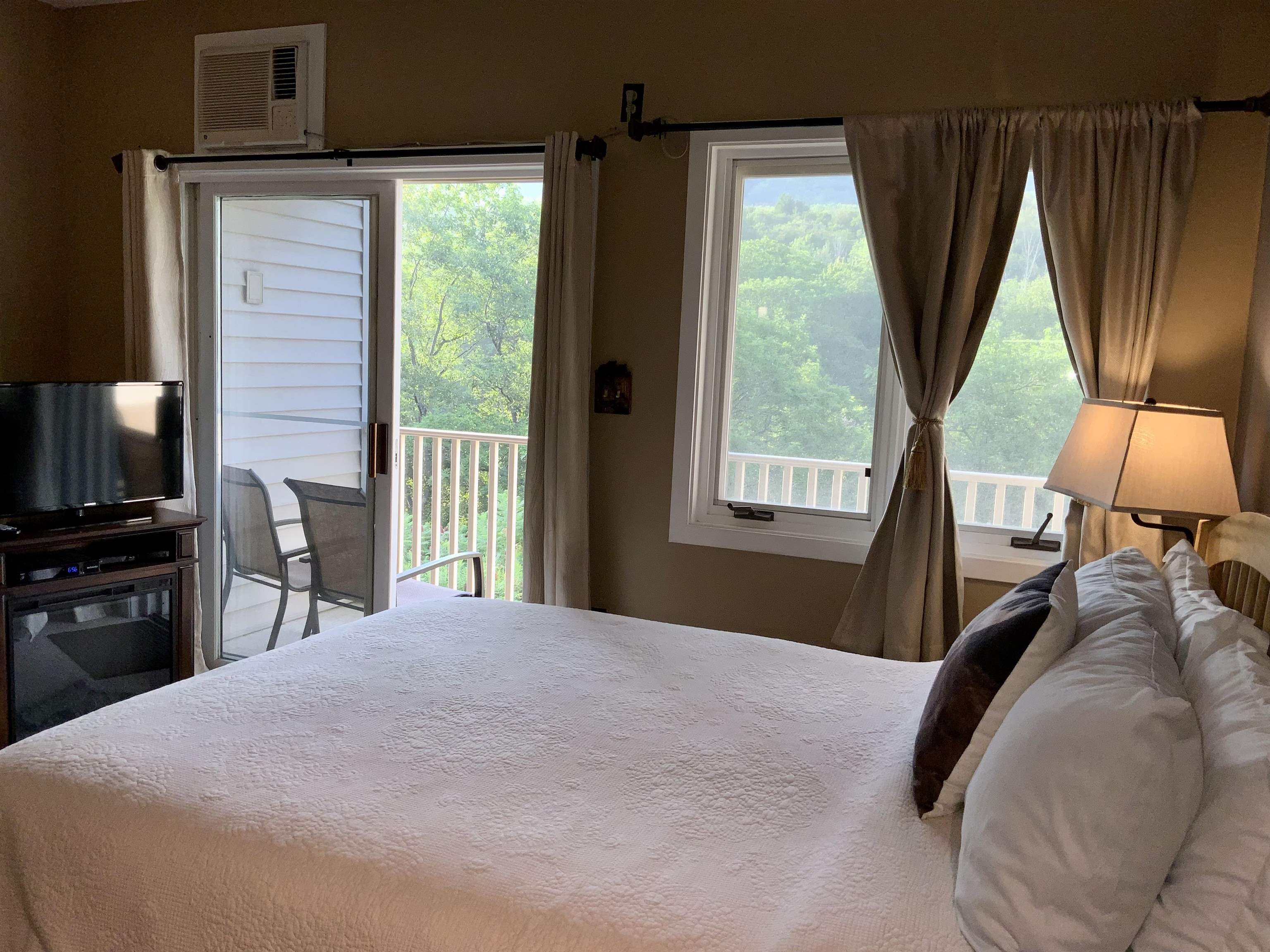 36 Lodge Road, Unit A204 Lincoln, NH 03251 - Photo 5 of 12 Gallery Image 5