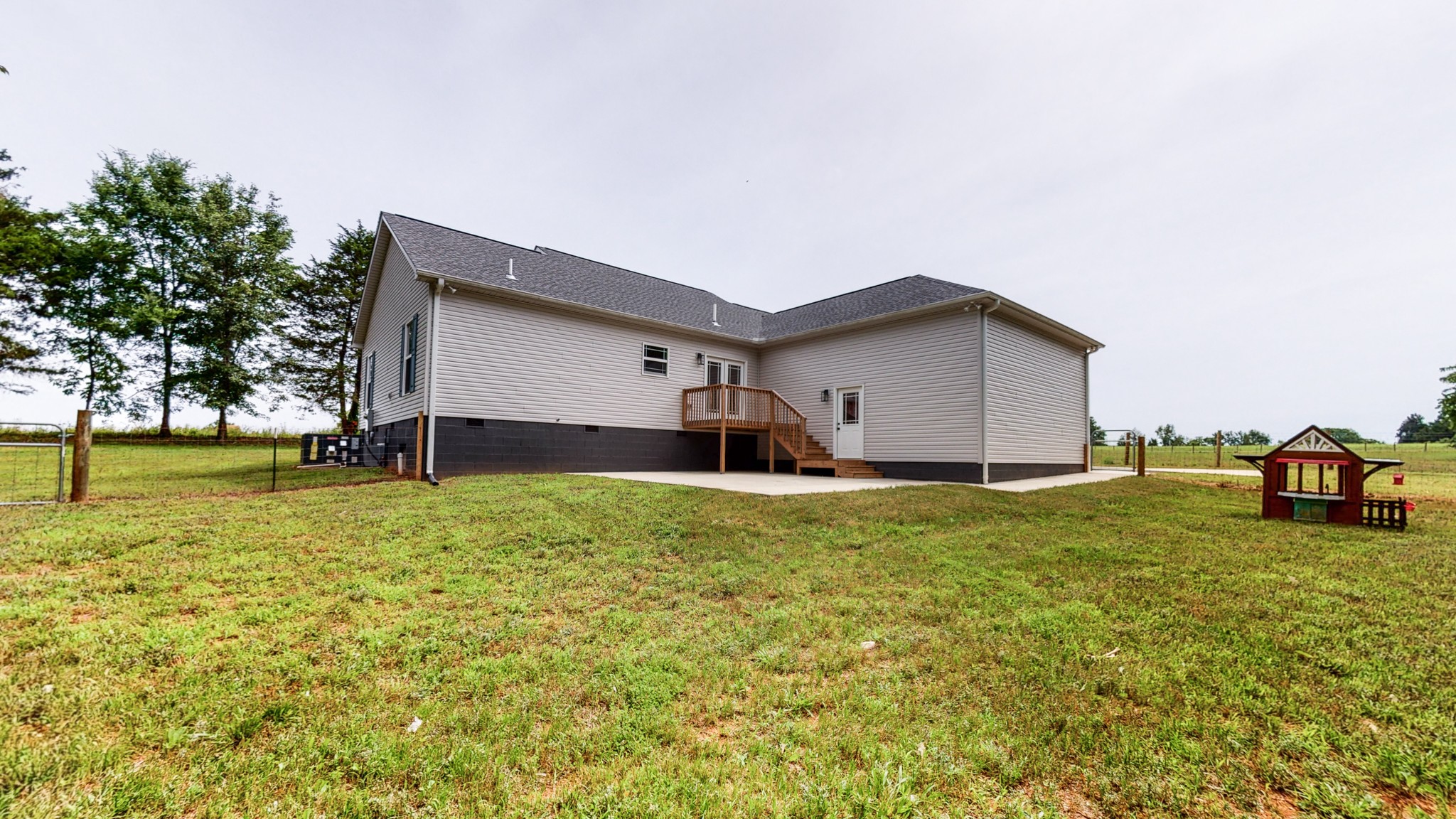 142 Philpot Road Ardmore, TN 38449 - Photo 12 of 51 a house view with a garden space