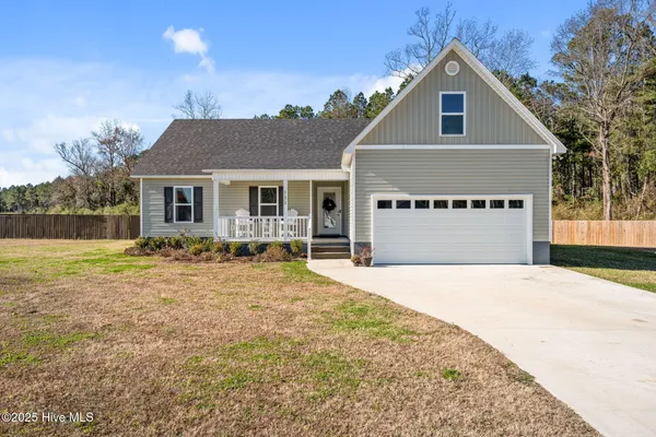 $296,460 | 133 Buckskin Drive, Pollocksville, NC 28573