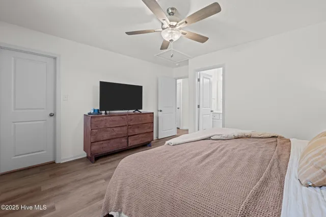 $315,000 | 133 Buckskin Drive, Pollocksville, NC 28573