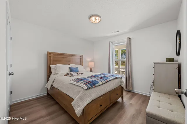 $315,000 | 133 Buckskin Drive, Pollocksville, NC 28573