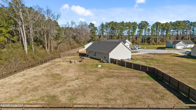 $315,000 | 133 Buckskin Drive, Pollocksville, NC 28573
