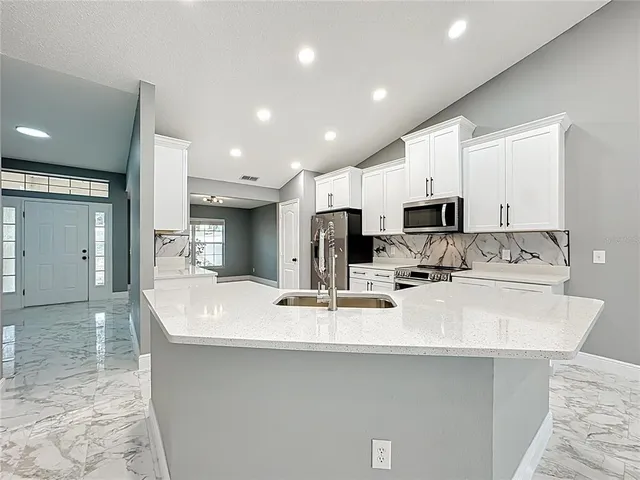 $550,000 | 697 Winding Lake Drive, Clermont, FL 34711