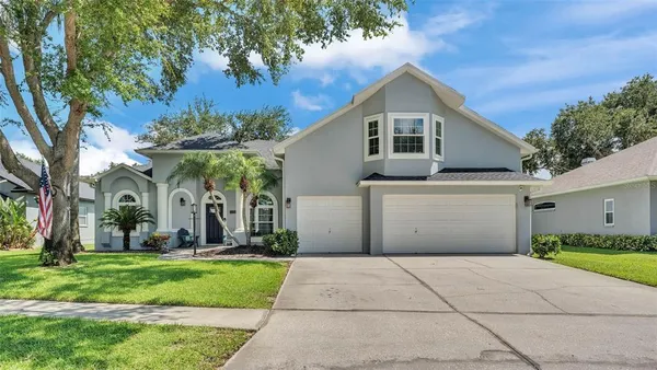 $583,900 | 3911 Smoke Rise Court, Valrico, FL 33594