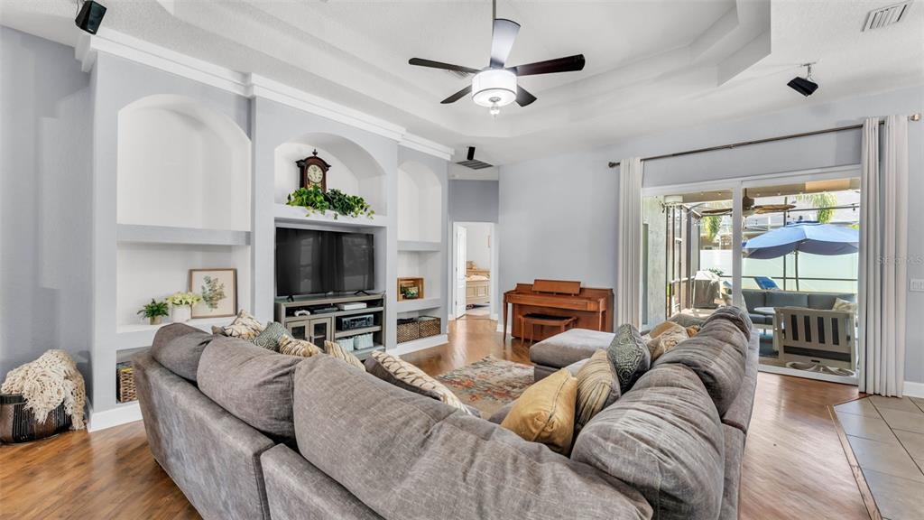 3911 Smoke Rise Court Valrico, FL 33594 - Photo 15 of 62