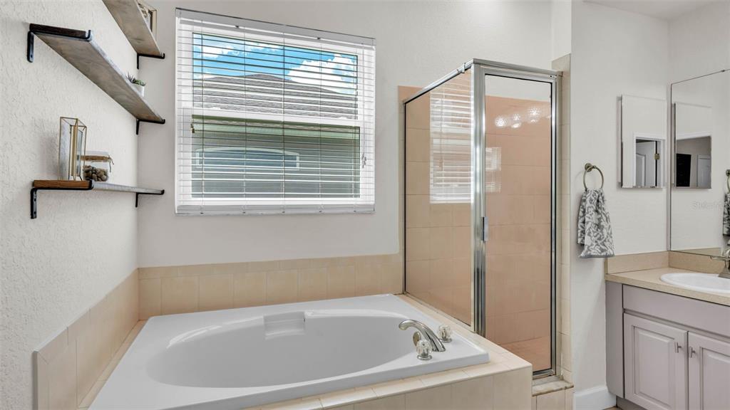 3911 Smoke Rise Court Valrico, FL 33594 - Photo 22 of 62