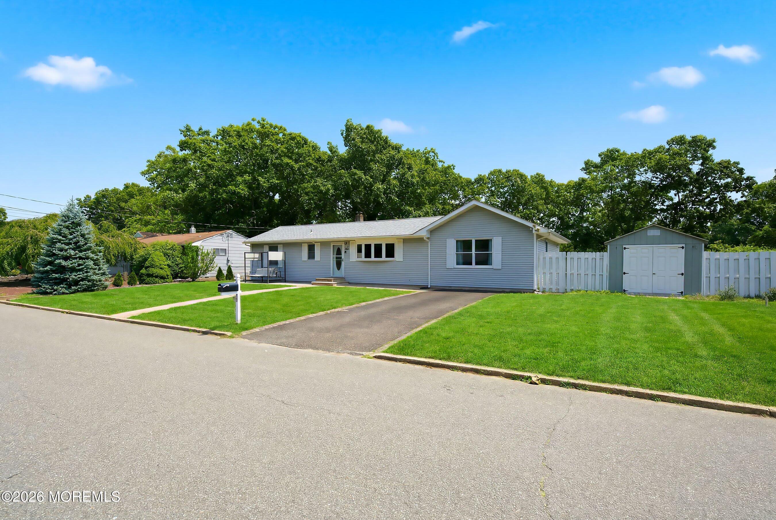 20 Western Drive Howell, NJ 07731 - Photo 3 of 27 03-Front 3