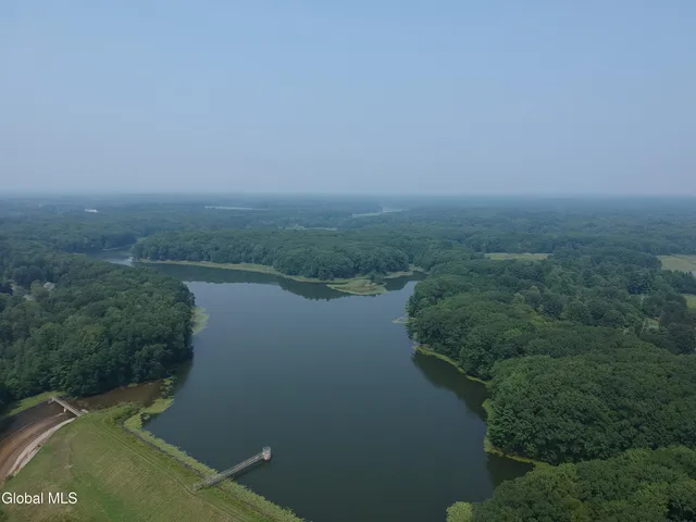 $134,900 | 1737 Crescent Road, Clifton Park, NY 12148