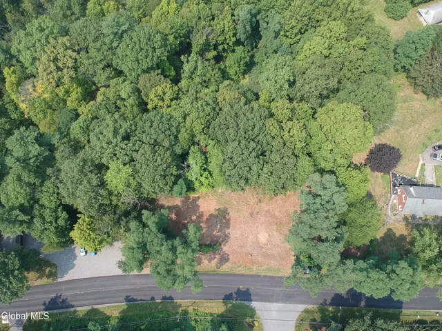 $134,900 | 1737 Crescent Road, Clifton Park, NY 12148