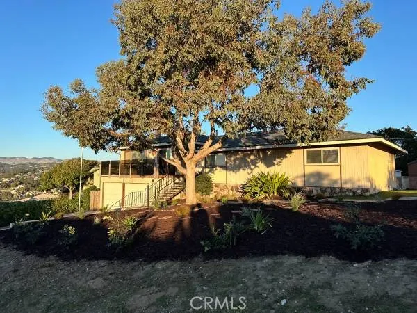 $1,095,000 | 1566 Hillcrest Drive, Arroyo Grande, CA 93420