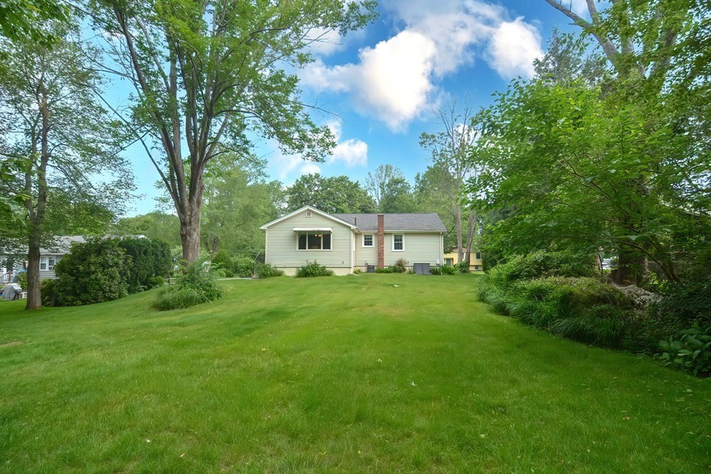 43 Ridge Road Holliston, MA 01746 - Photo 3 of 37 Gallery Image 3