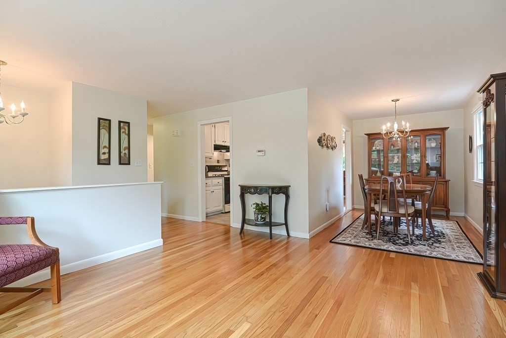43 Ridge Road Holliston, MA 01746 - Photo 9 of 37 Gallery Image 9