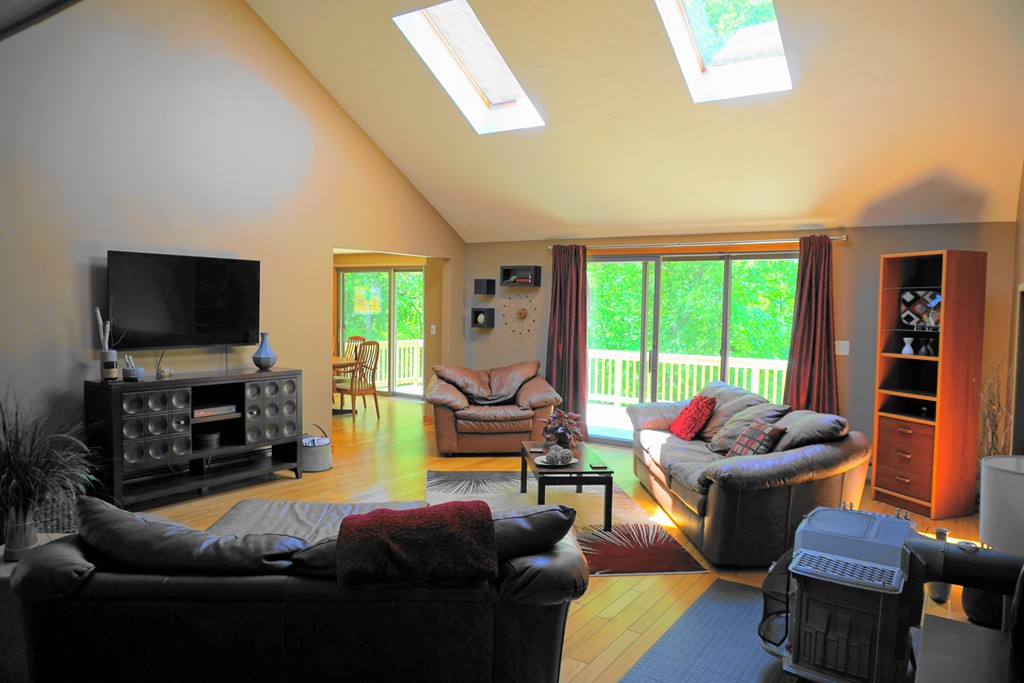 12 Crockett Road Upton, MA 01757 - Photo 4 of 30
