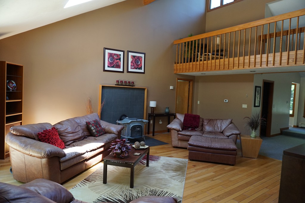 12 Crockett Road Upton, MA 01757 - Photo 5 of 30