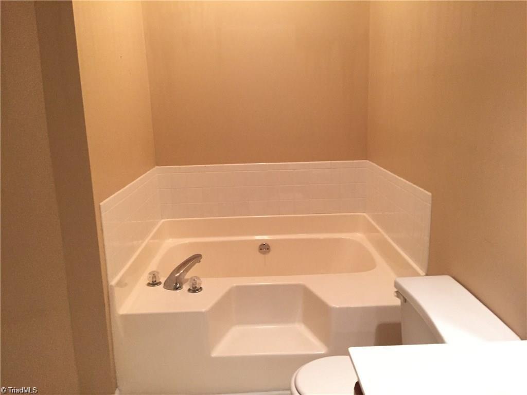 857 Howell Road Mocksville, NC 27028 - Photo 5 of 11 Gallery Image 5