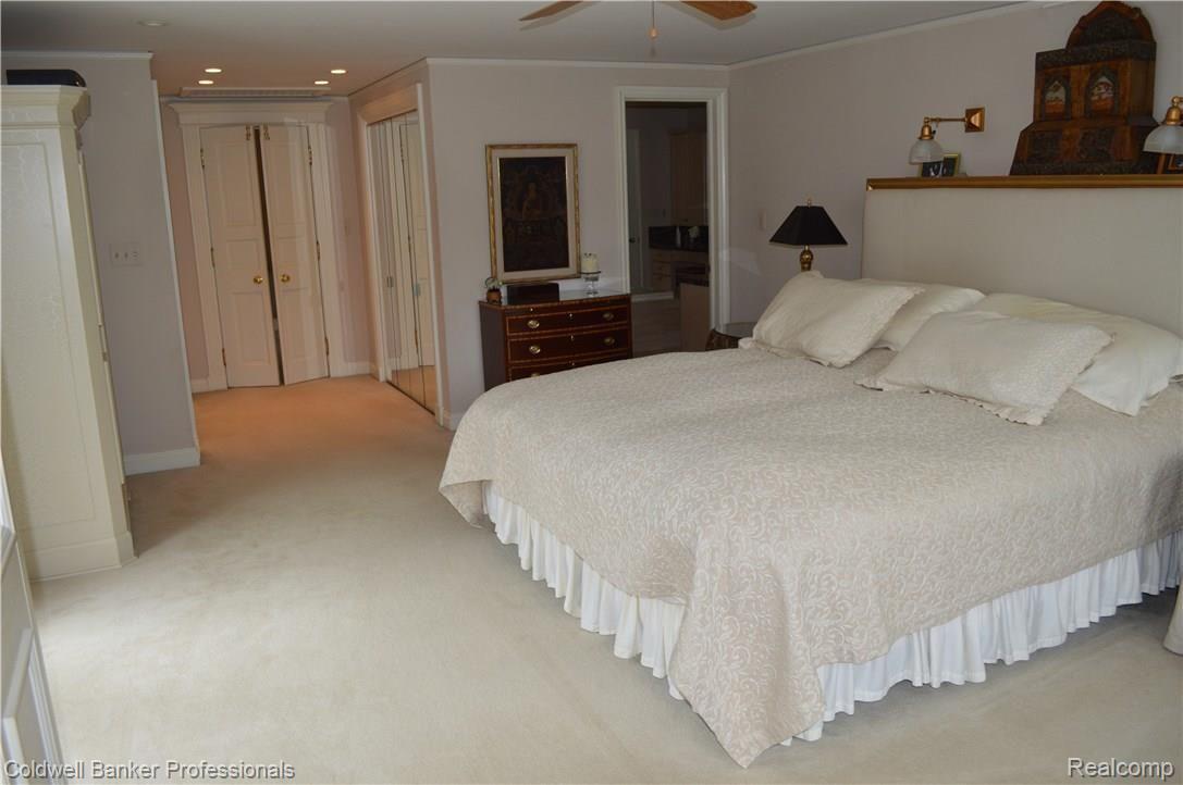 21 Beacon Hill Road Grosse Pointe, MI 48236 - Photo 69 of 93 DSC_0685.JPG