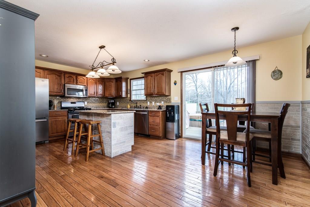 105 Spring Valley Road Valencia, PA 16059 - Photo 8 of 25 Gallery Image 8
